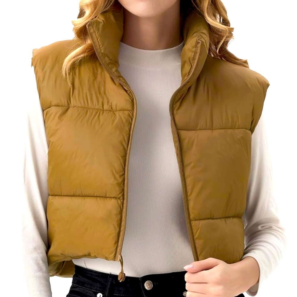 WOMEN’s CROPPED PUFFER VEST!!